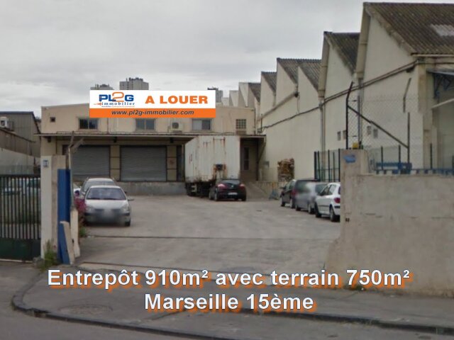 Entrepôt à louer à Marseille avec 3 quais