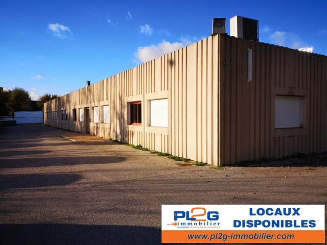 Local d'activité à louer à Rousset
