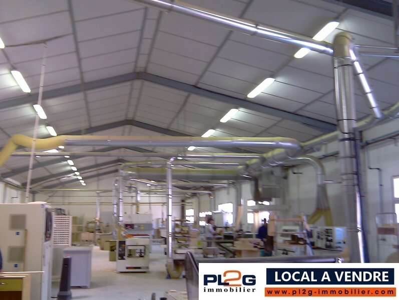 Emplacement commercial à vendre pour implantation magasin enseigne dans le Vaucluse à Cavaillon