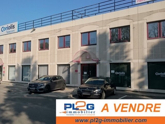 Local d'activités à vendre à Aubagne proche autoroute