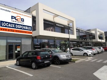 Local commercial à louer à Aix en Provence en entrée de ville