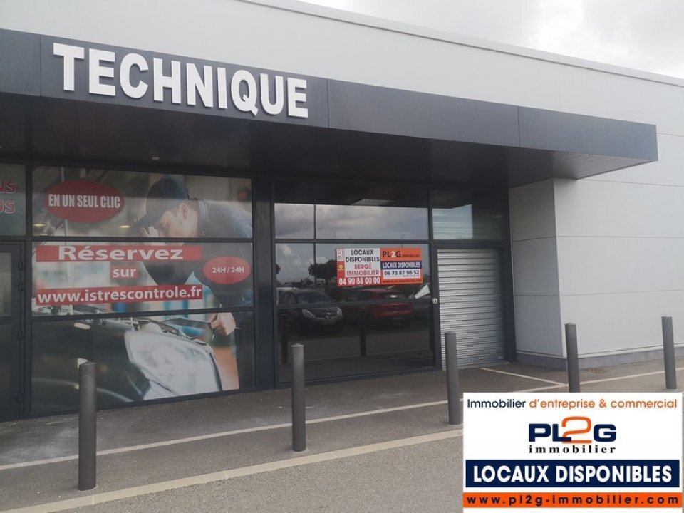 Local à louer à Istres en zone commerciale