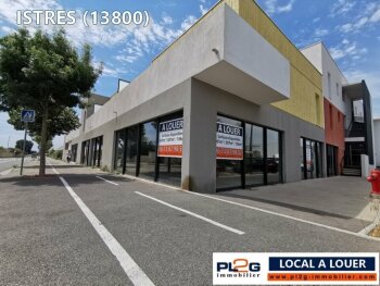 Istres Trigance location local commercial 247m²