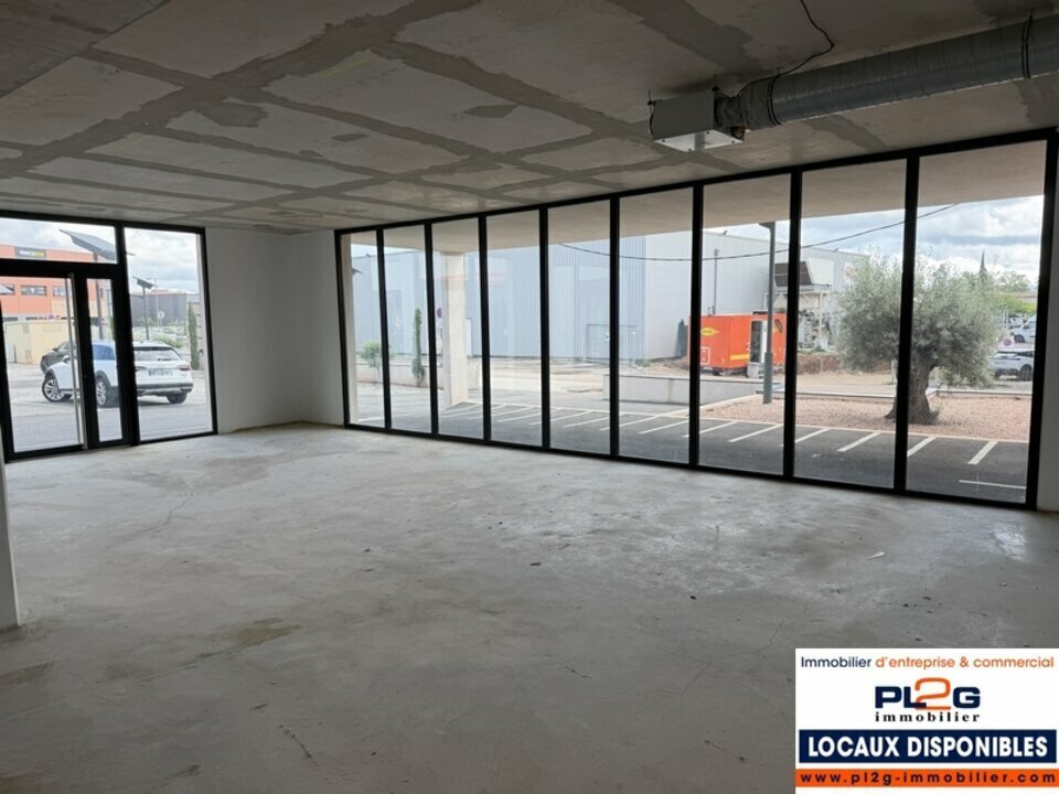 Location local commercial Le Luc-en-Provence – Lots de 92 à 188 m² en zone commerciale Leclerc (Var 83)