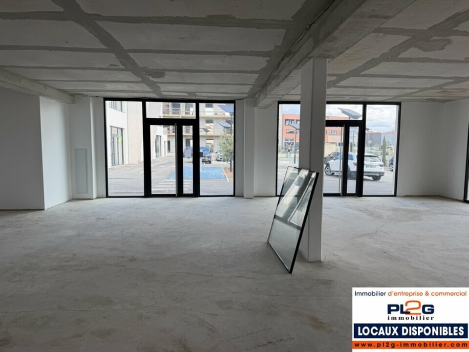 Location local commercial Le Luc-en-Provence – Lots de 92 à 188 m² en zone commerciale Leclerc (Var 83)