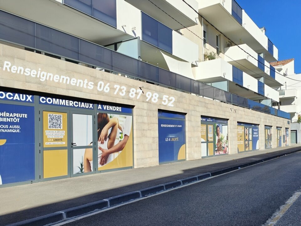 Local commercial neuf à vendre à Miramas