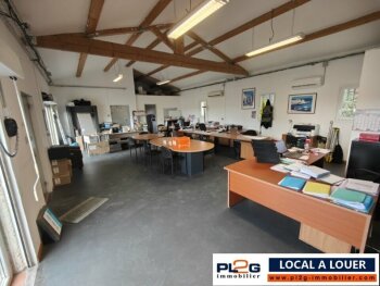 Bureau à la location avec parking proche Salon de Provence