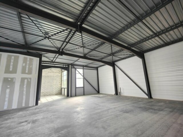 Local commercial à louer à Manosque avec parking