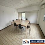 Location entrepôt avec bureaux et parking proche Vitrolles