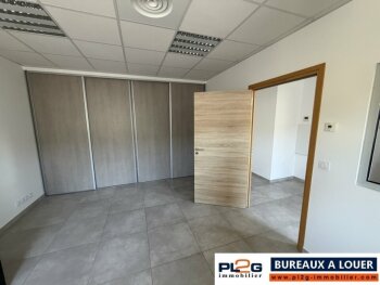 Bureaux à louer pôle TP à Fréjus Capitou