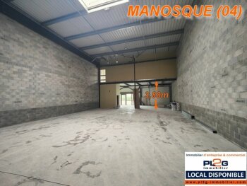 Local d'activité à louer à Manosque avec bureaux à partir de 365m²